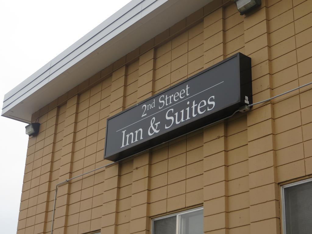2Nd Street Inn & Suites Рочестер Экстерьер фото